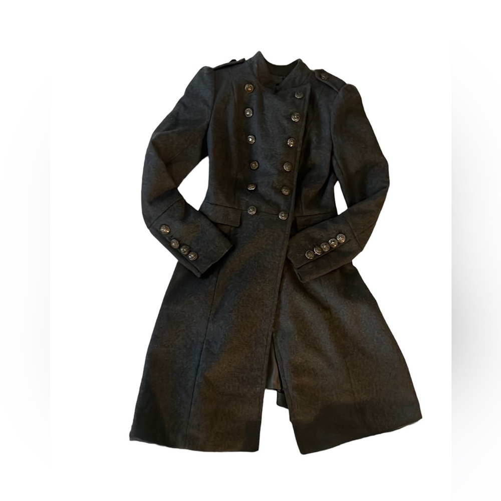 Bebe trench coat .